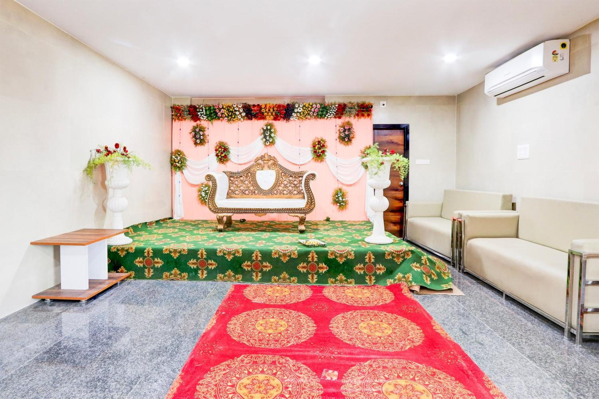 Hotel O Pr Grand Khammam Екстериор снимка